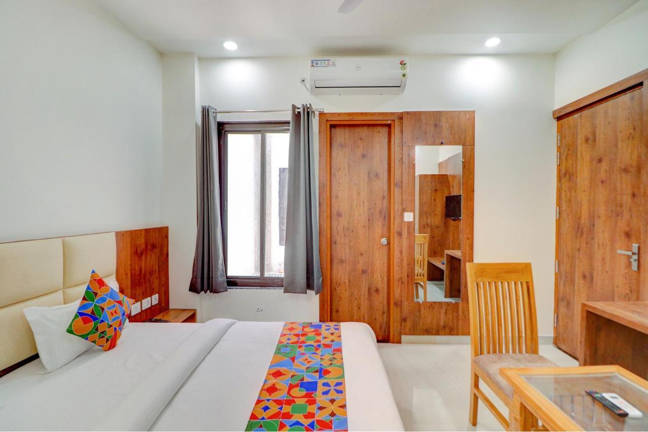 Fabexpress The Regalia Inn Lucknow Exterior foto